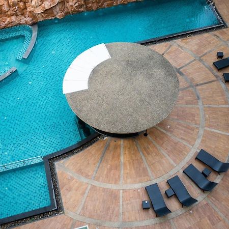 Centara Nova Hotel Pattaya Dış mekan fotoğraf