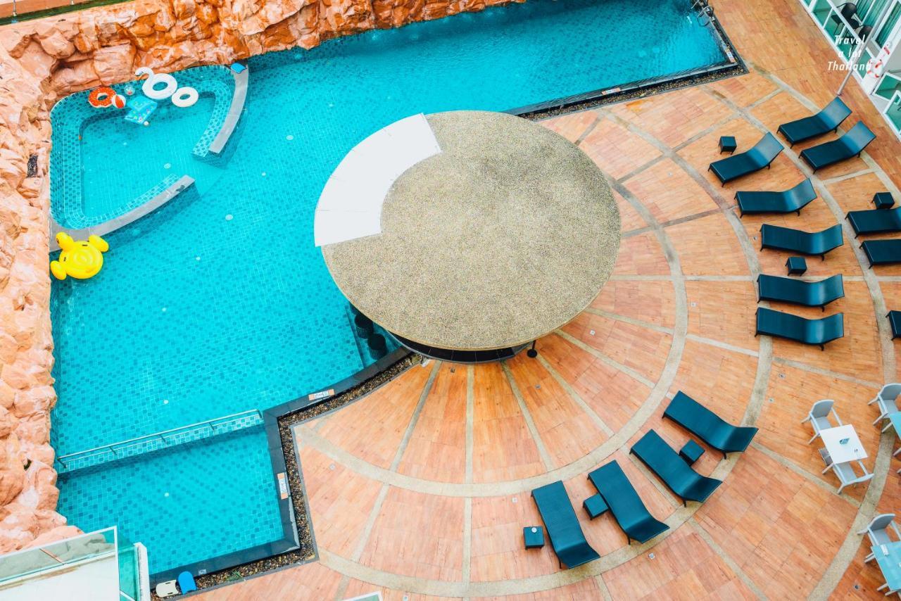 Centara Nova Hotel Pattaya Dış mekan fotoğraf