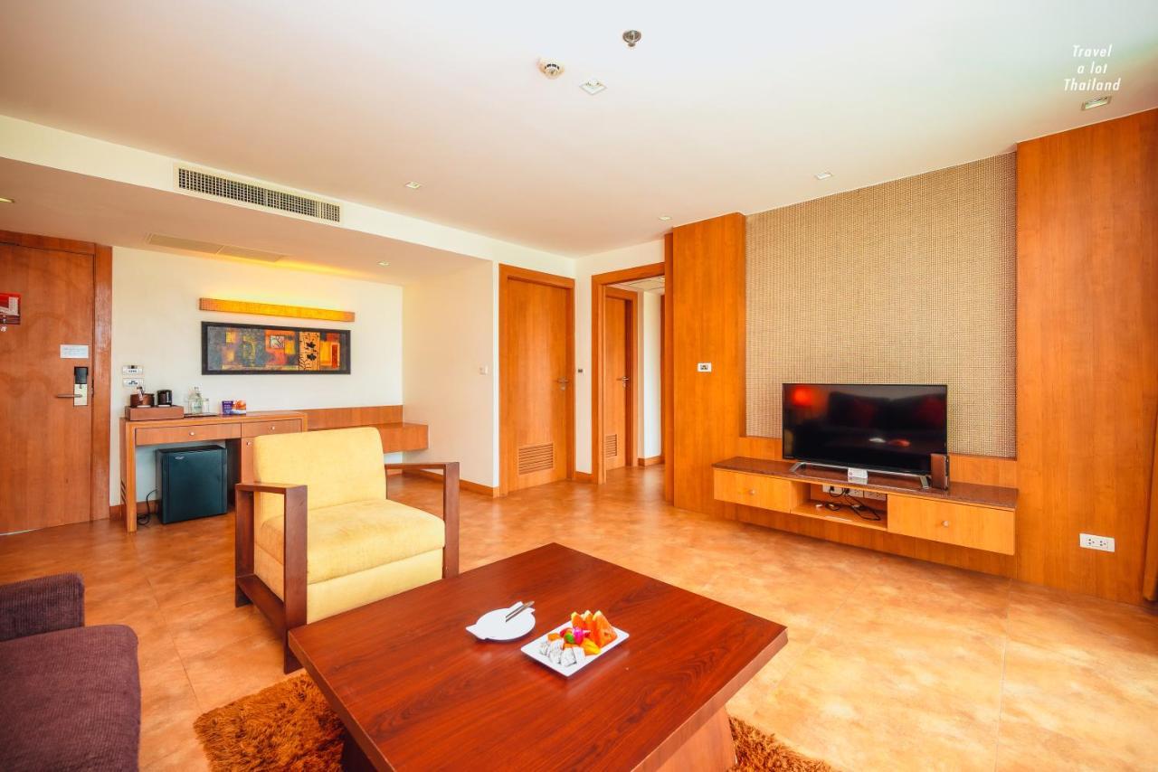 Centara Nova Hotel Pattaya Dış mekan fotoğraf