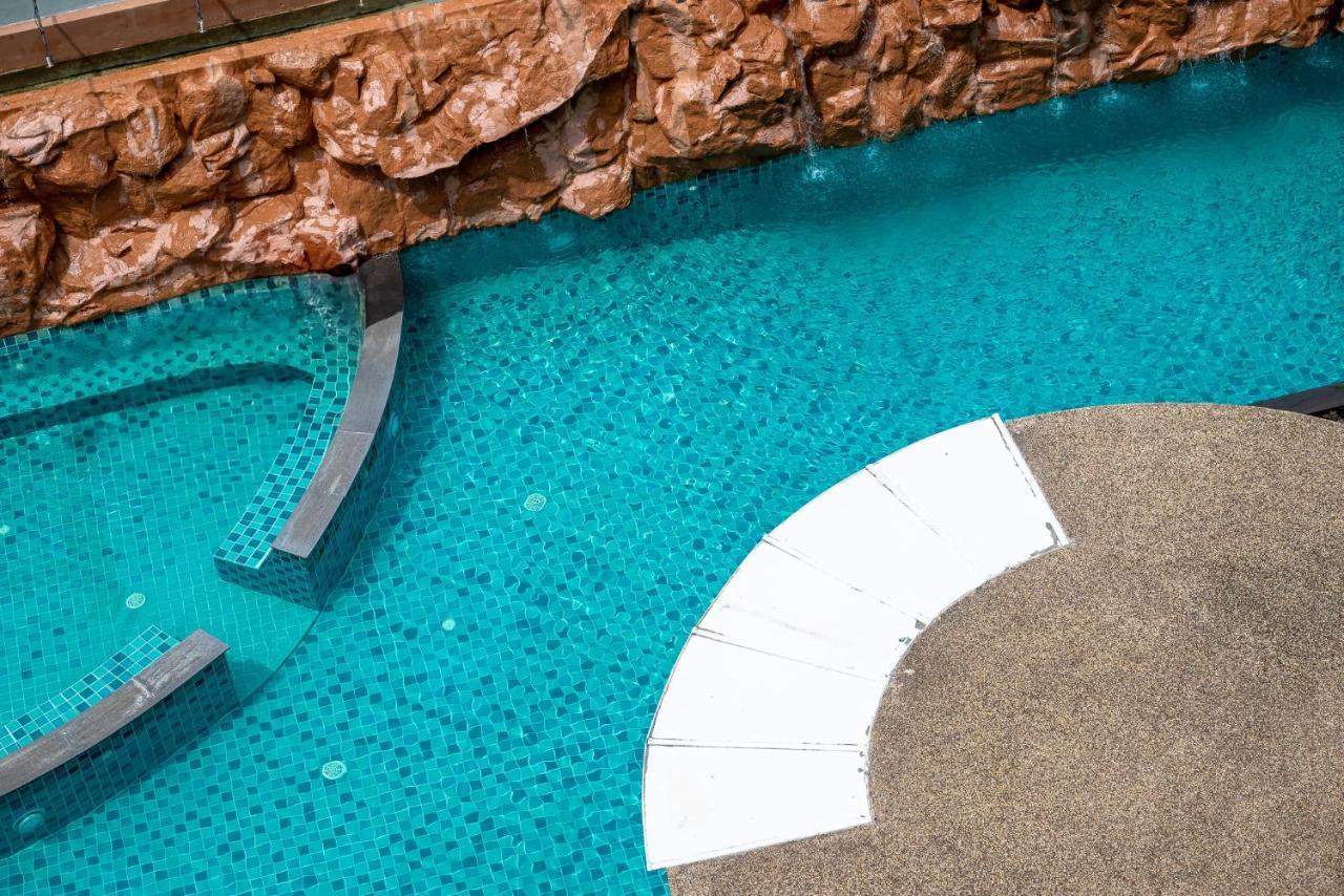 Centara Nova Hotel Pattaya Dış mekan fotoğraf