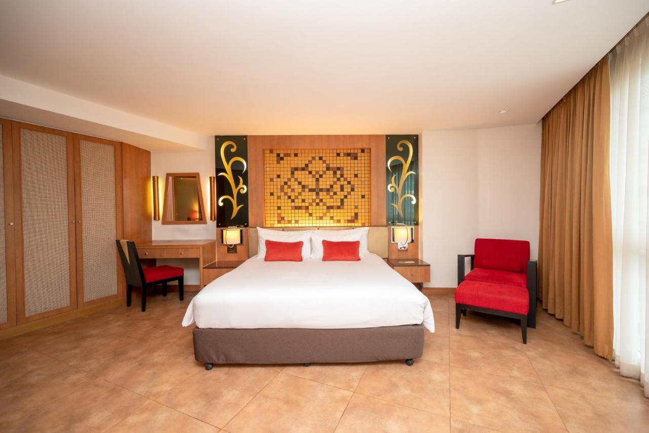 Centara Nova Hotel Pattaya Dış mekan fotoğraf