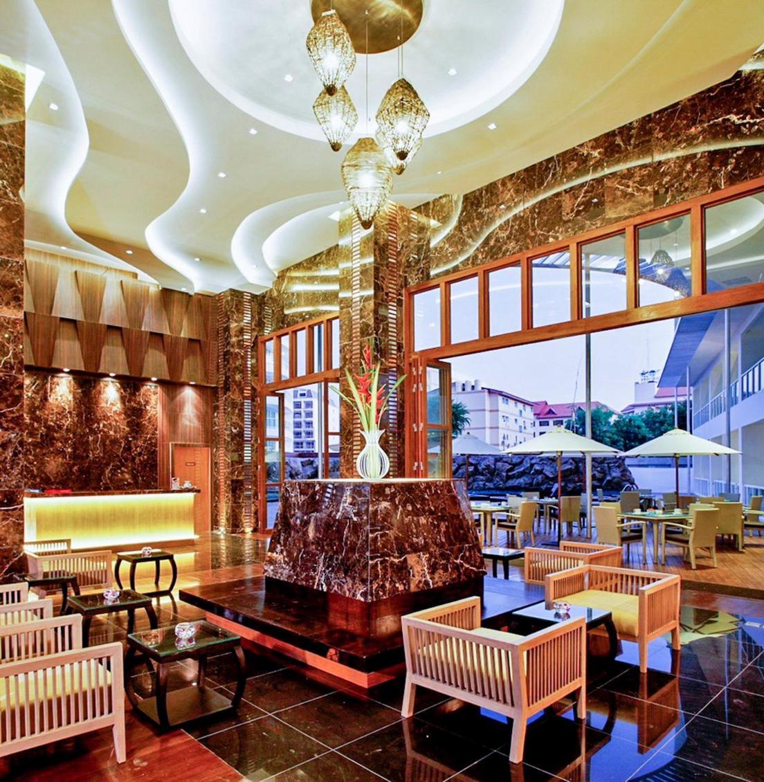 Centara Nova Hotel Pattaya Dış mekan fotoğraf